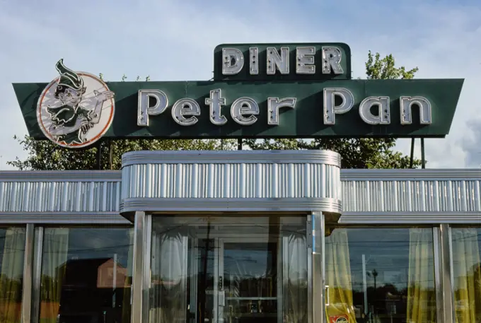 1970s America -   Peter Pan Diner, Danbury, Connecticut 1978. 