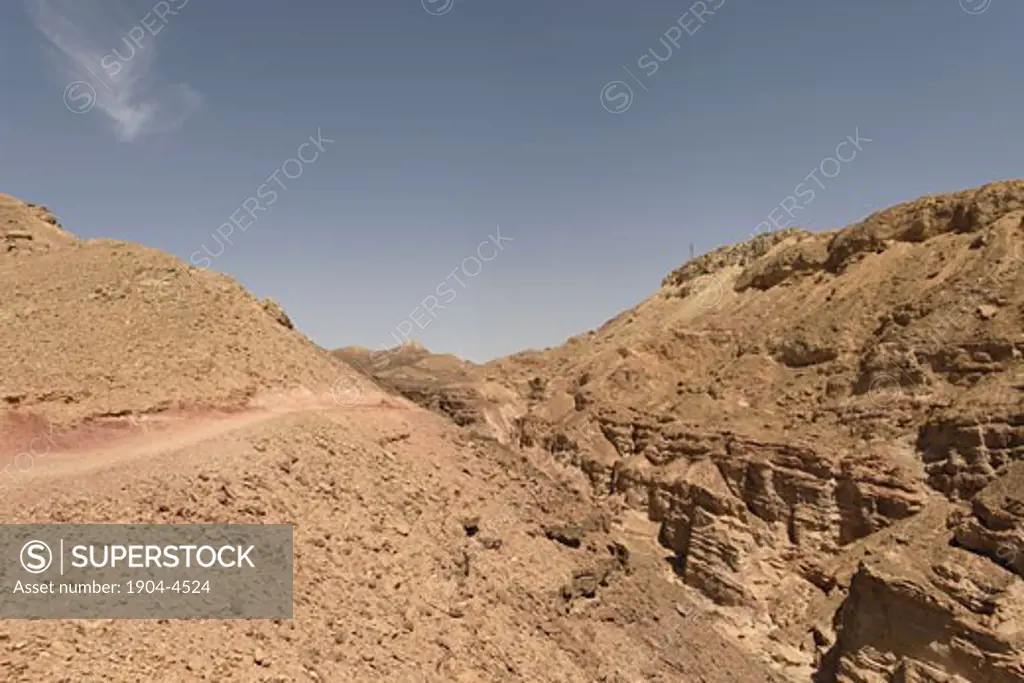 Mount Yoash right and Wadi Yoash