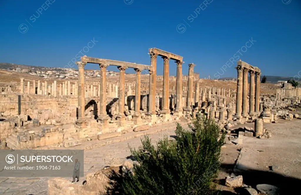 Jerash the Cardo or the colonnaded street