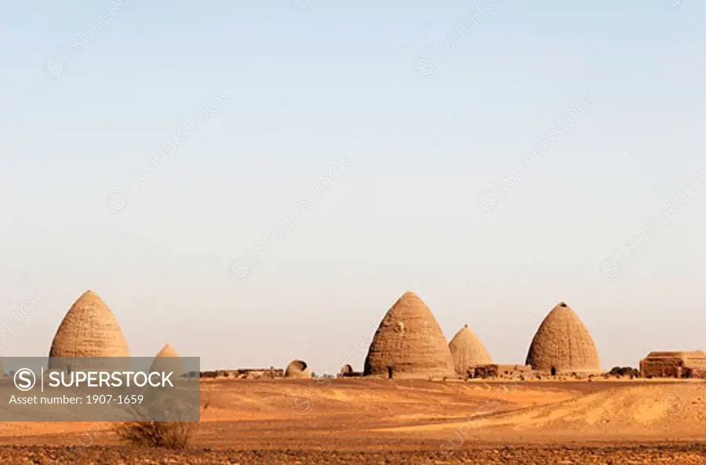 The oblong pyramids of Old Dongola