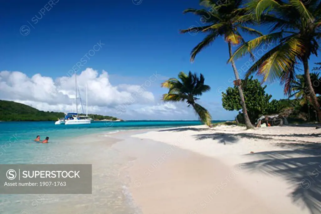 Bath in the Tobago cays close to Mayreau Grenadines islands