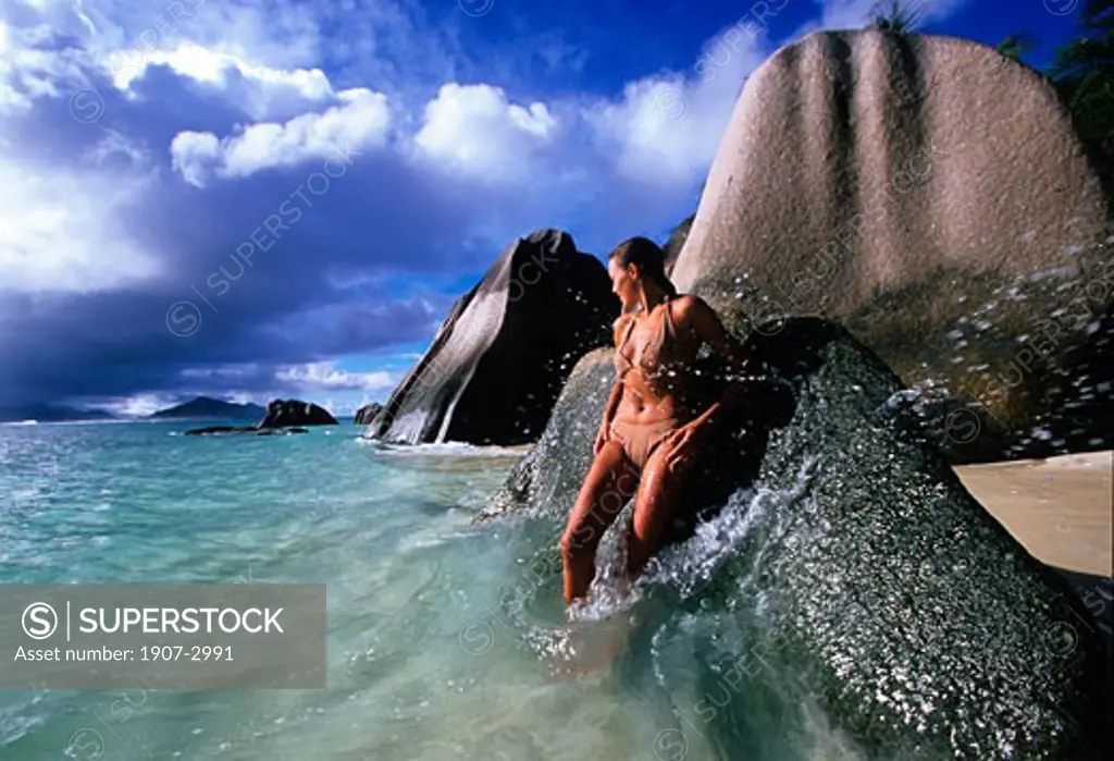 Seychelles  La Digue  Anse-Source -dArgent beach