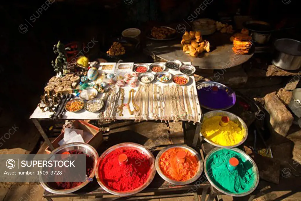 close-up closeup close up sell selling sale subsistence produce local trade trader trading old traditional tradition bright colour color holy hindu hinduism holy tourism tourist attraction destination indian