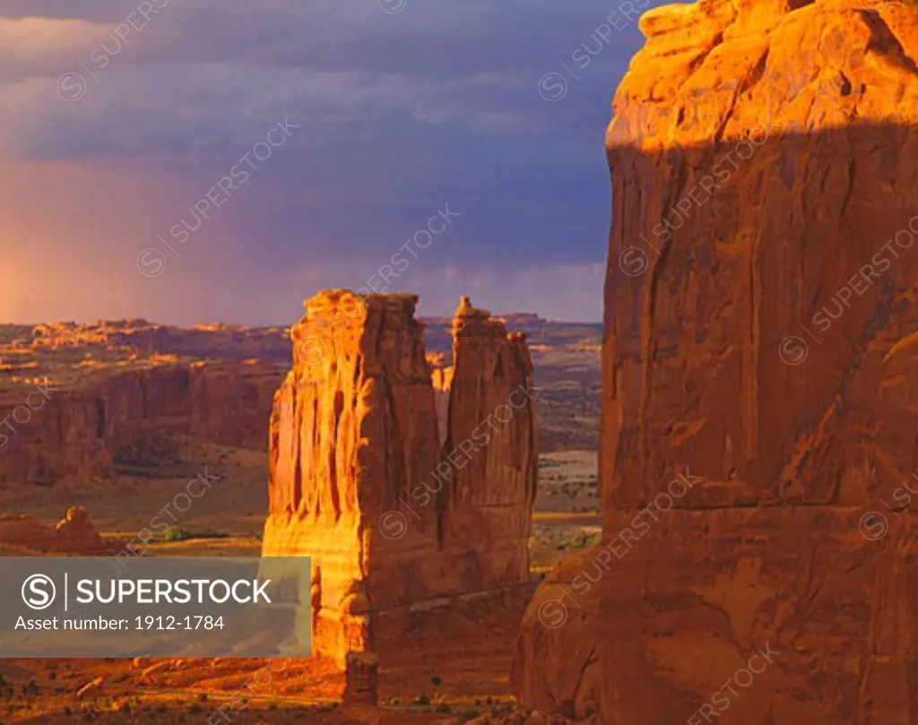 Courthouse Towers at Sunset  Seen from Park Avenue  Arches National Park  Utah