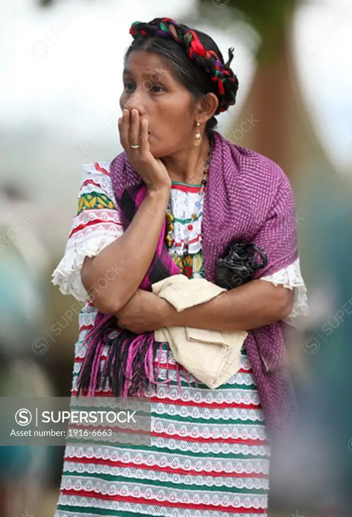 Mexico, Oaxaca, Jalapa, Mazateco woman during 'Santo Patrono' celebration