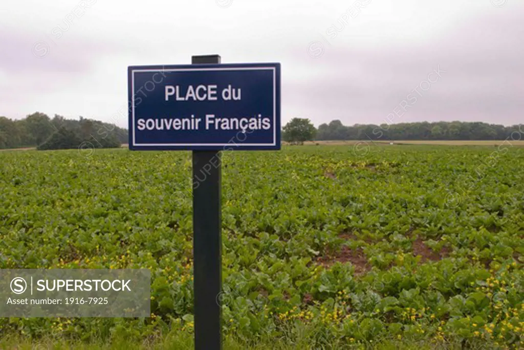 France, French sign 'Place du Souvernir Francais' in Village of Auvers-sur-Oise, where Van Gogh did lot of his work and where he is buried