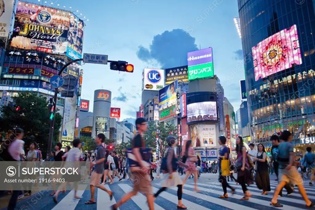 Scramble Kousaten crossing in Shibuya. Tokyo city, Japan, Asia