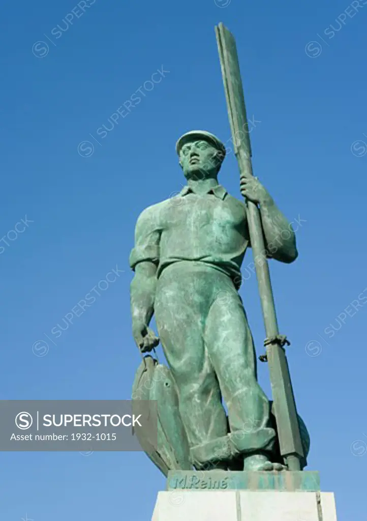 Tarifa Cadiz Province Costa de la Luz Spain Statue in homage A los Hombres de la Mar To The Men of the Sea by M Rein E