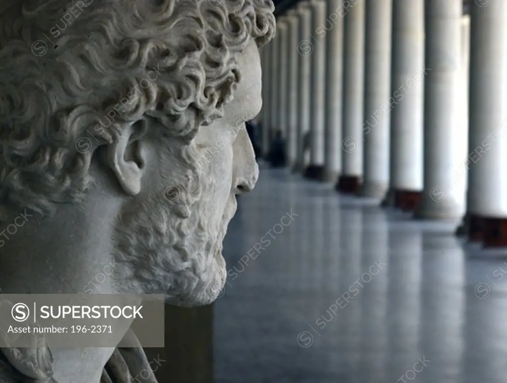 Greece, Athens, Agora, Monastiraki, Stoa Attalou, Statue and columns