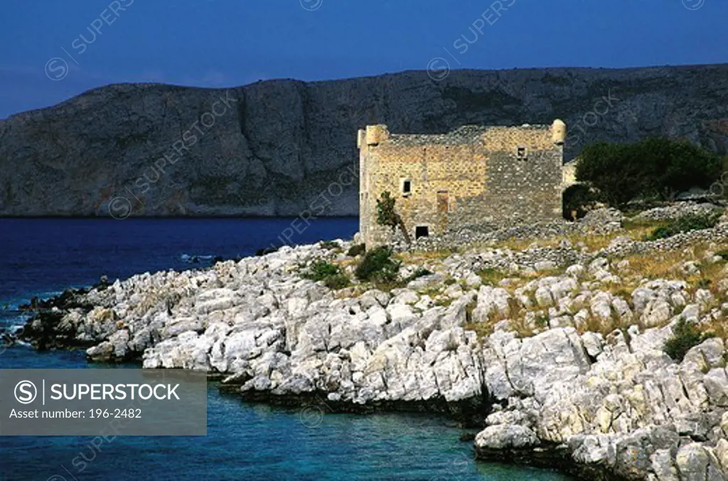 Greece, Peloponissos, Mani, Old house by sea