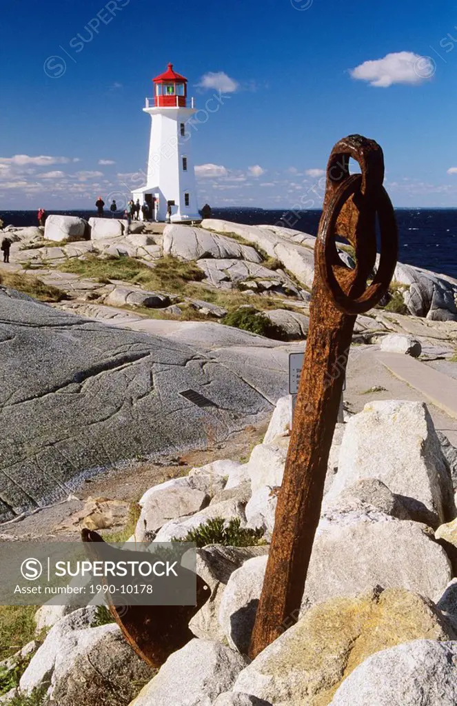 Anchor with Peggy´s Cove lighthouse in the background, Peggy´s Cove, Nova Scotia, Canada