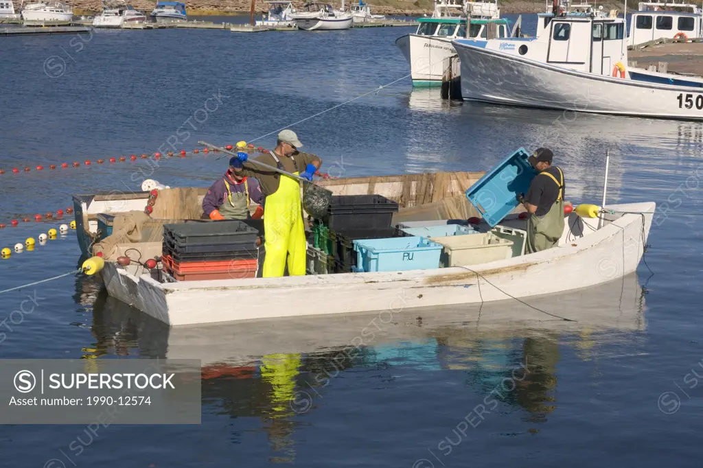 Fishing, Silversides, Montague River, Montague, Prince Edward Island, PE, Canada, People, Commercial fishery, Wooden boat
