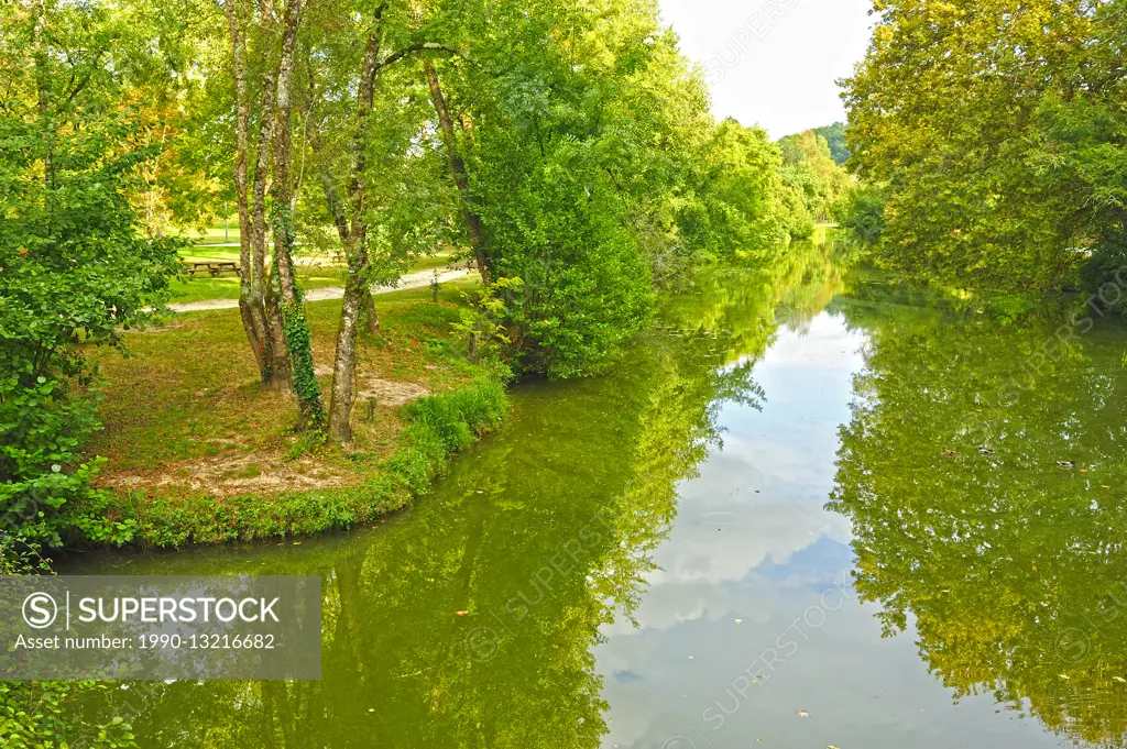 Dropt River, Eymet, Dordogne Department, Aquitaine, France
