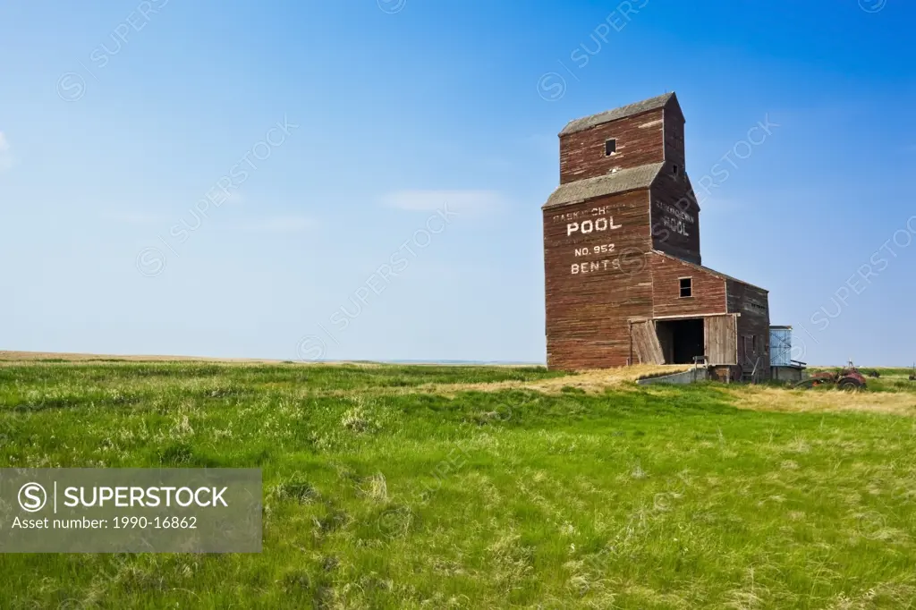 Abandoned grain elevator, Bents, Saskatchewan, Canada