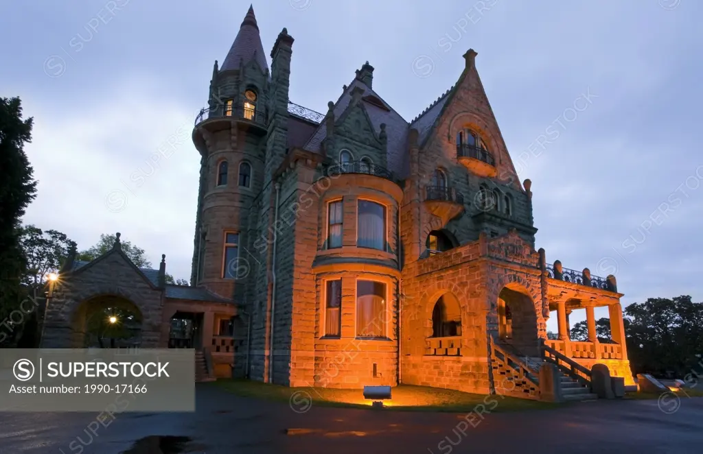 Craigdarroch Castle, a Victorian_era mansion built by coal baron Robert Dunsmuir in the 1890s includes over 4 floors and 39 rooms. The castle is now o...