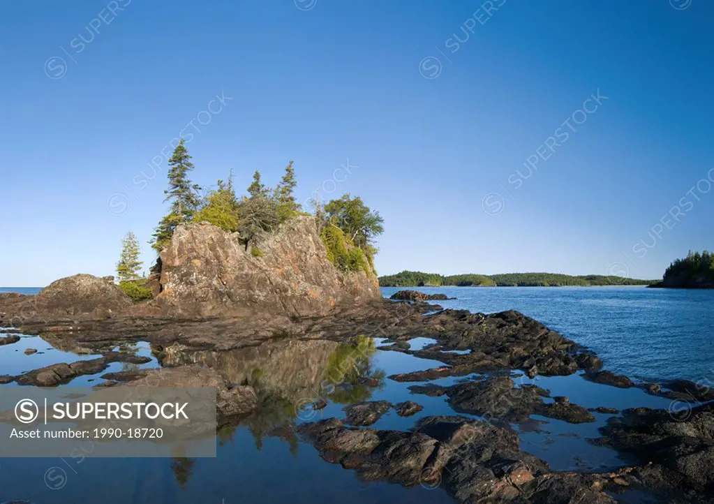 Rocky island in Warp Bay, Lake Superior Provincial Park, Ontario, Canada