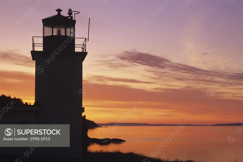 lighthouse at dawn on Bay of Fundy, Cape d´Or, Nova Scotia, Canada