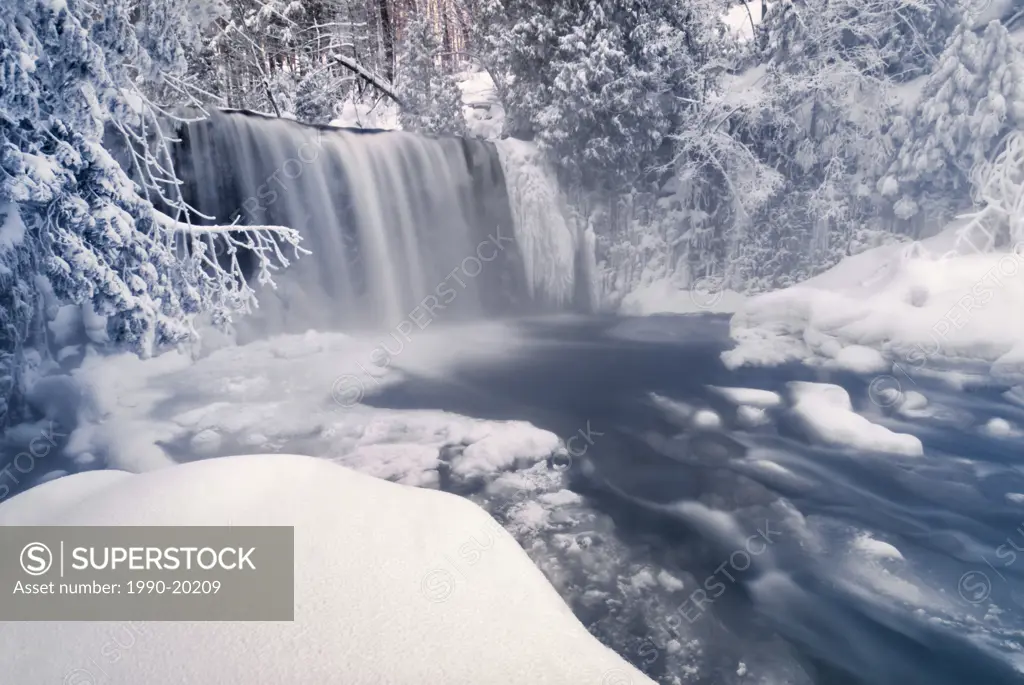Hogg´s Falls on the Boyne River in winter along the Niagara Escarpment near Flesherton, Ontario, Canada