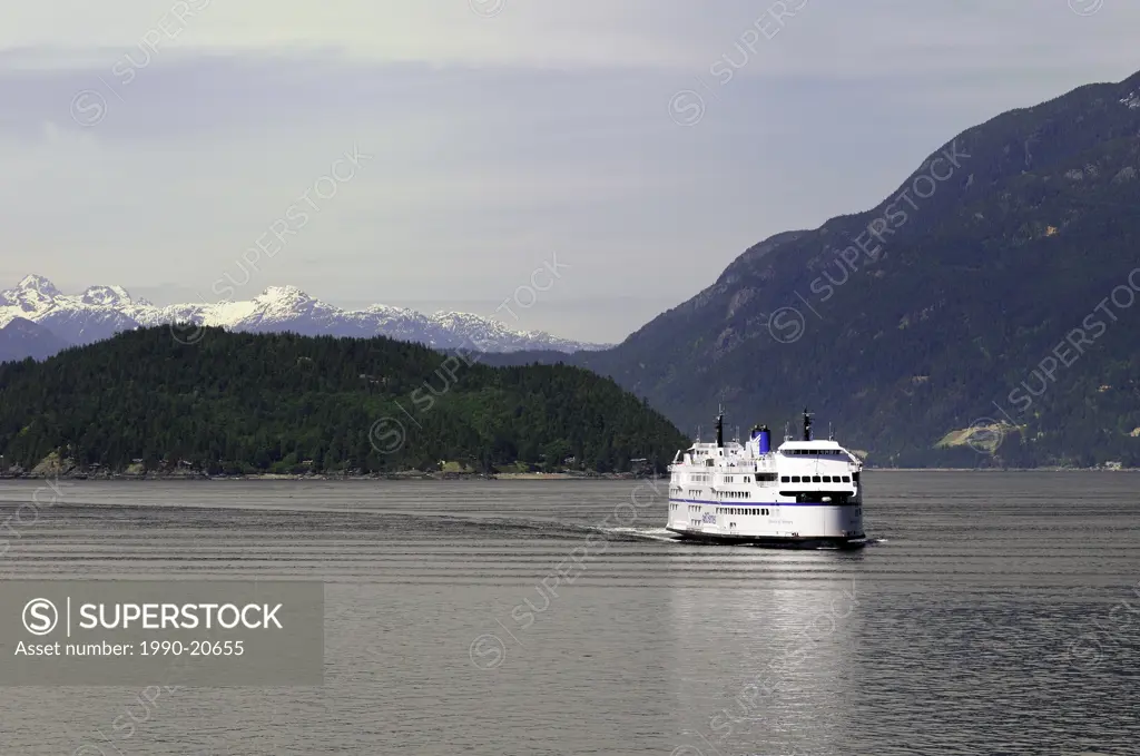 BC Ferry, ´Queen of Surrey´ approaching Horseshoe Bay terminal in North Vancouver, BC.