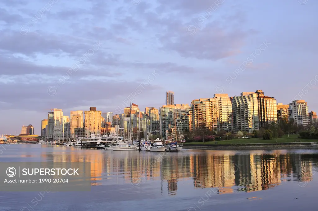 Coal Harbour looking toward downtown, Vancouver, British Columbia, Canada