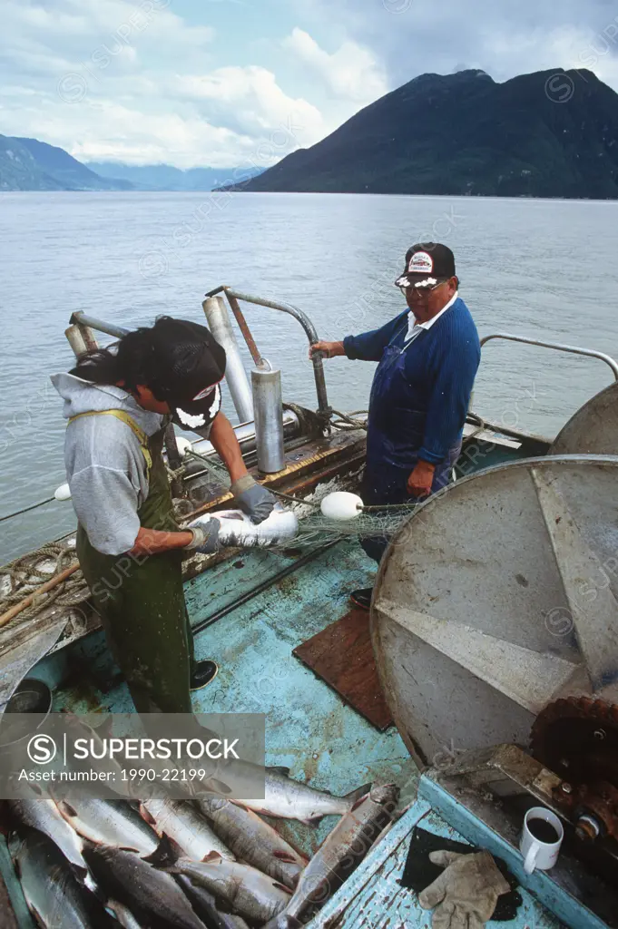 Nisga´a gill netboat and crew, research test fishery, British Columbia, Canada