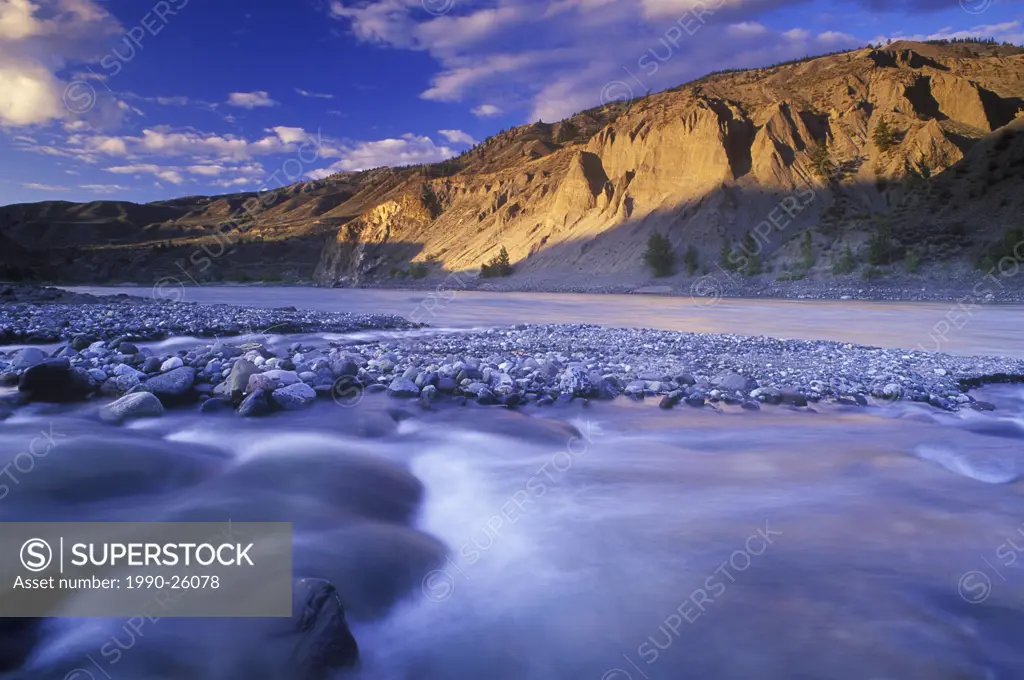 Erosion on banks of the Fraser River, Churn Creek protected area, British Columbia, Canada
