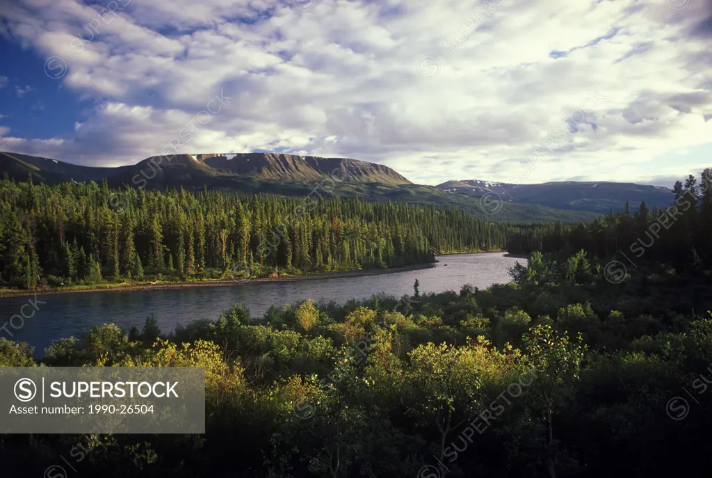 Spatsizi River, Spatsizi Provincial Park, British Columbia, Canada