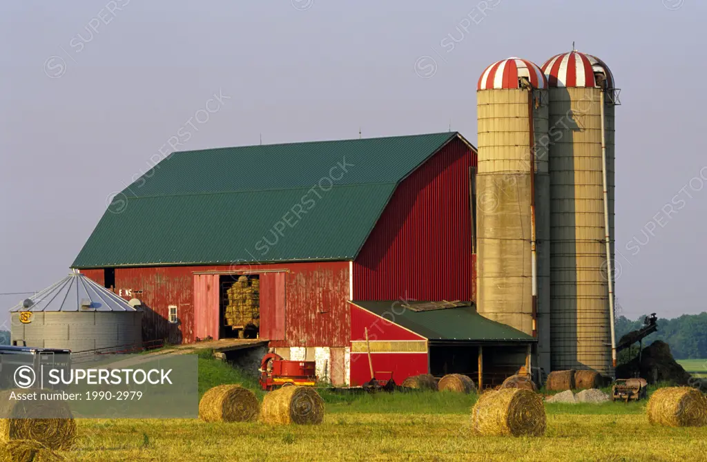 Red barn, Boston Creek, Ontario, Canada