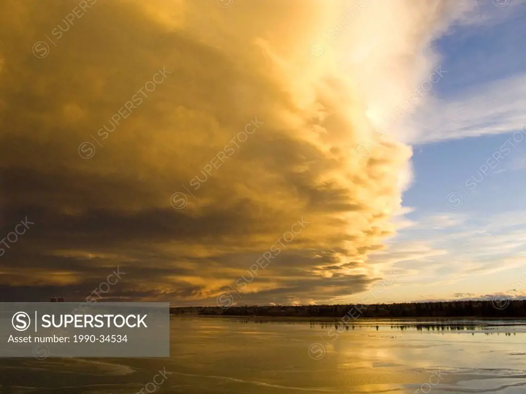 Chinook Arch over the Glenmore Reservoir at sunset, Calgary, Alberta, Canada