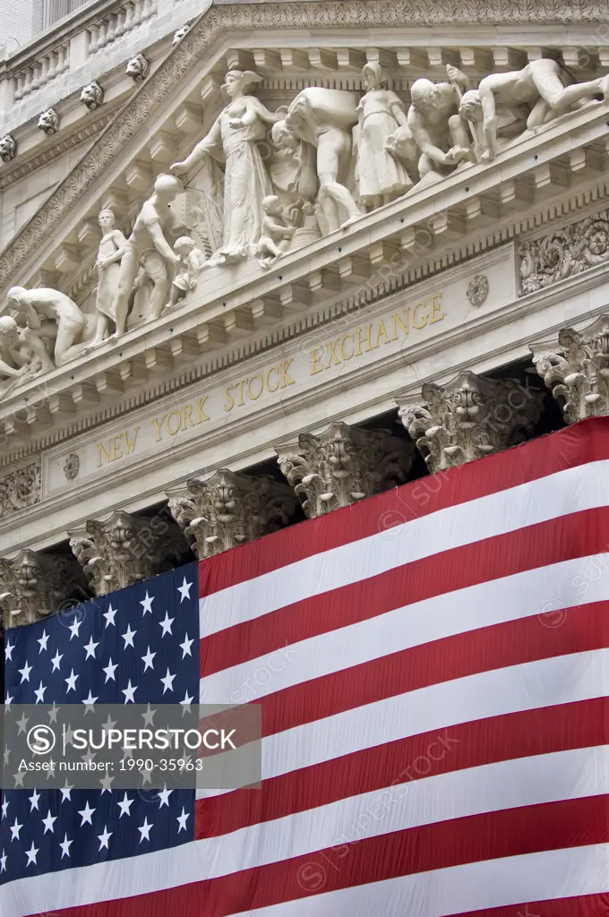 New York Stock Exchange with big US flag, Manhatten, New York City, United States