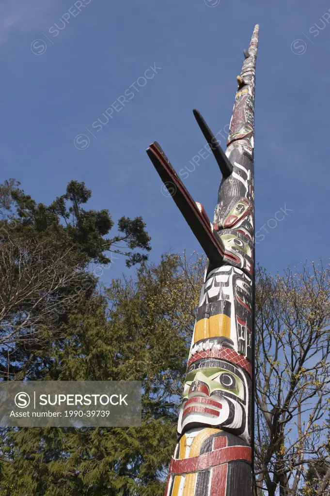 Tall totem Pole in Beacon Hill Park, Victoria, BC, Canada
