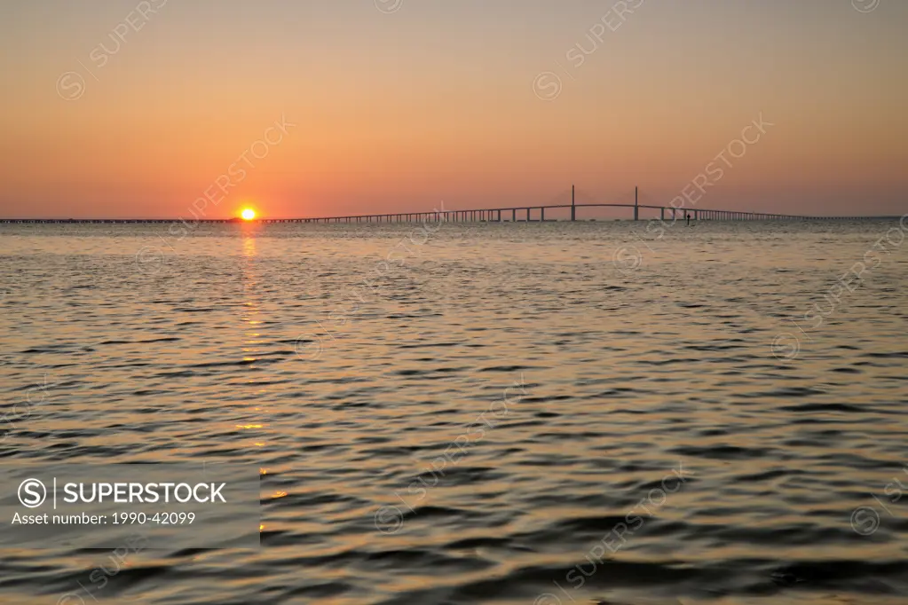Dawn, Bob Graham Sunshine Skyway Bridge, spanning Tampa Bay, Florida, United States of America