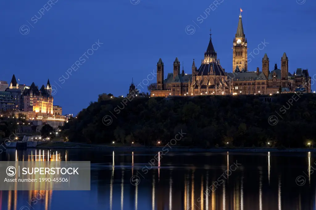 Parliament Buildings right, Fairmont Chteau Laurier left, Ottawa River at Twilight, Ottawa, Ontario, Canada