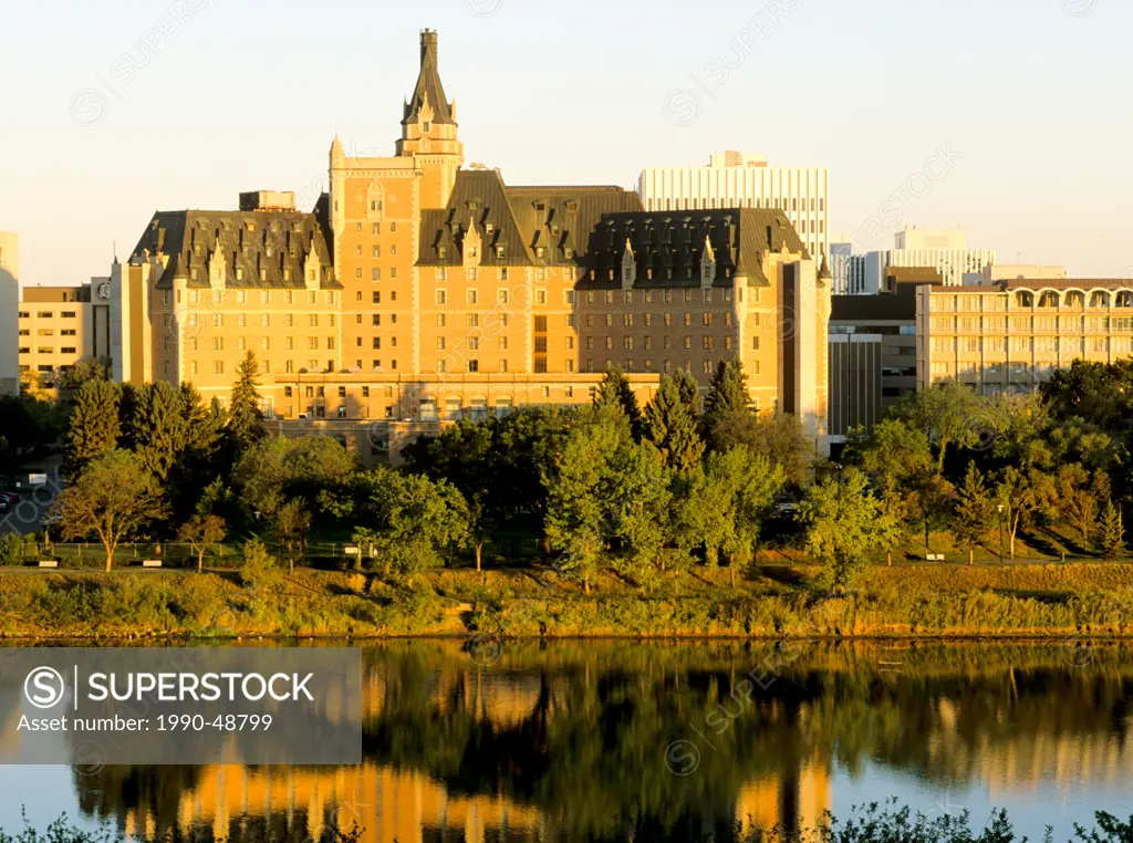 Delta Bessborough Hotel, South Saskatchewan River, Saskatoon, Saskatchewan, Canada