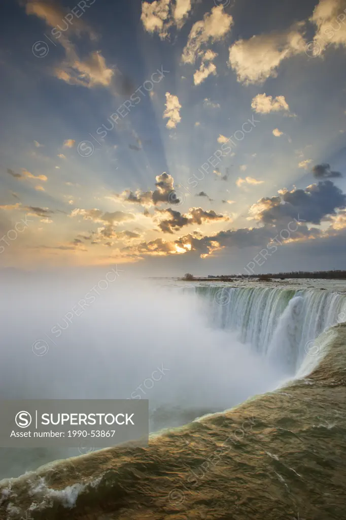 Horseshoe Falls at sunset from Table Rock viewpoint, Niagara Falls, Ontario