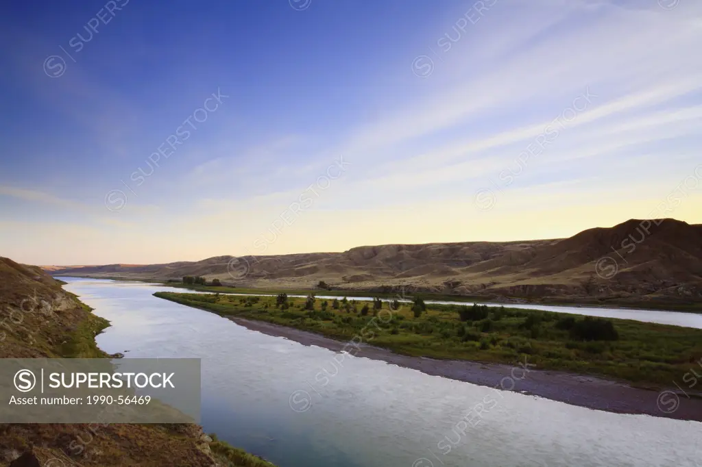 The South Saskatchewan River and Valley north of Medicine Hat on the Canadian Prairies, Alberta, Canada
