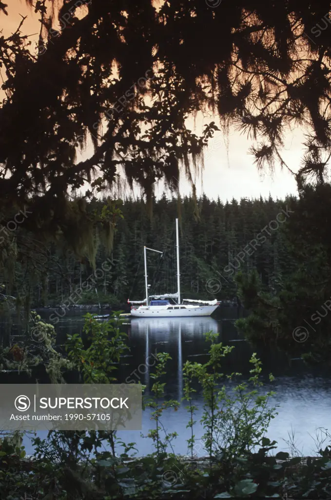 Broughton Archipelago, Pearse Islands, ecotour boat Island Roamer, Vancouver Island, British Columbia, Canada.