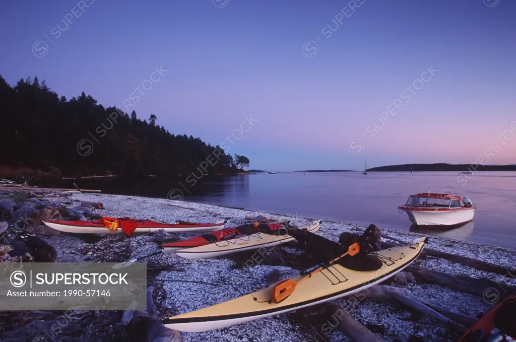 Portland Island, Gulf Islands National Park Reserve, kayakers camping at shell beach, British Columbia, Canada.