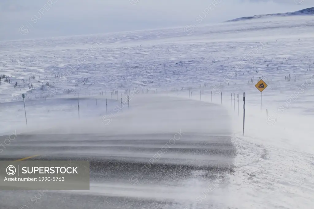winter along James Dalton Highway and the alaska Pipeline  Northern canada