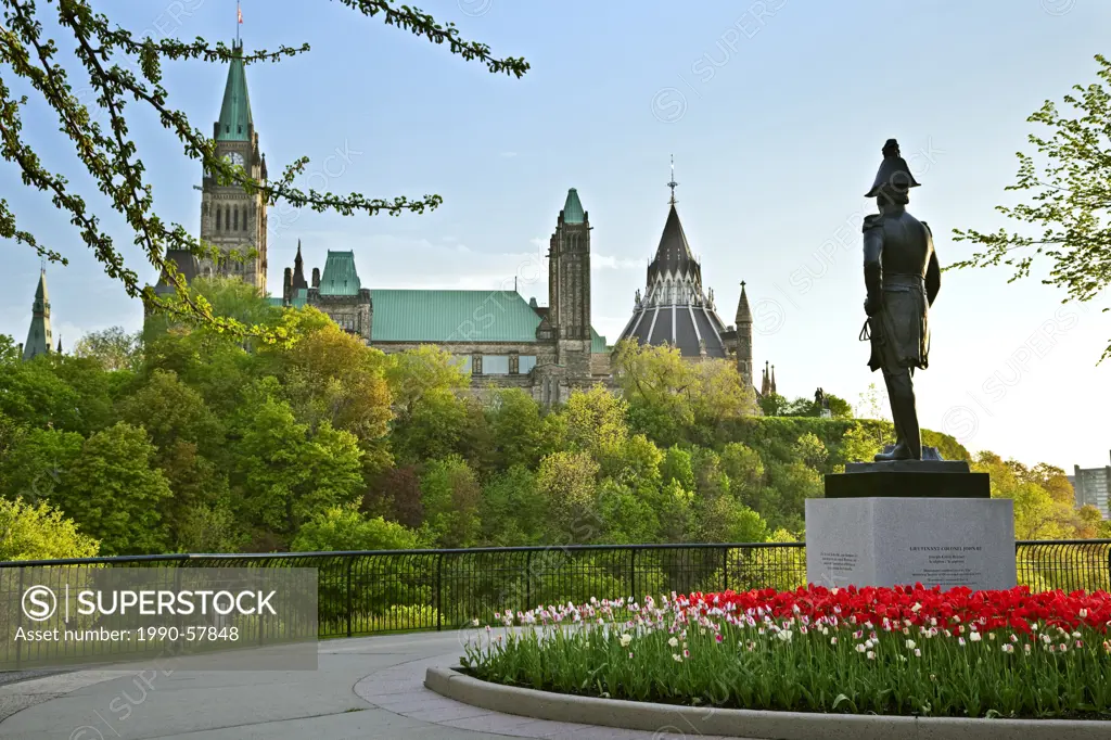 Statue of Lieutenant_Colonel John By in Major´s Hill Park, Canada´s House of Parliament, Ottawa, Ontario