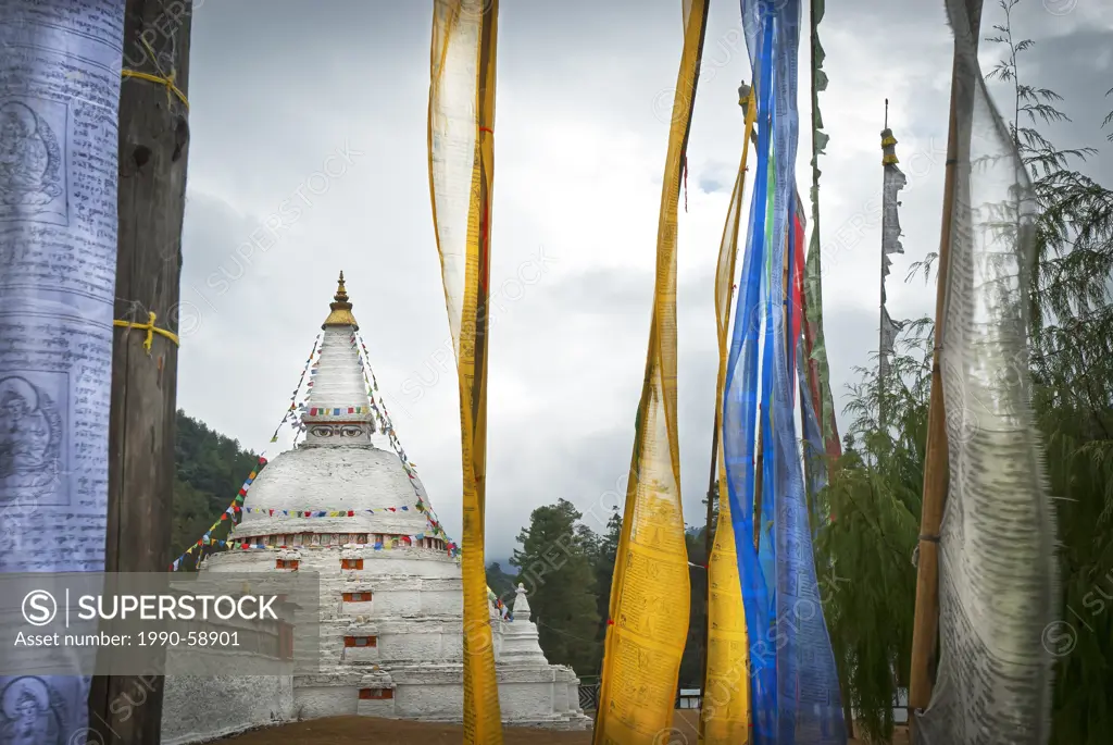 Chendebji Chorten, a tall stuba built in the 19th century, to hide the remains of an evil spirit eliminated at this very spot, Bhutan