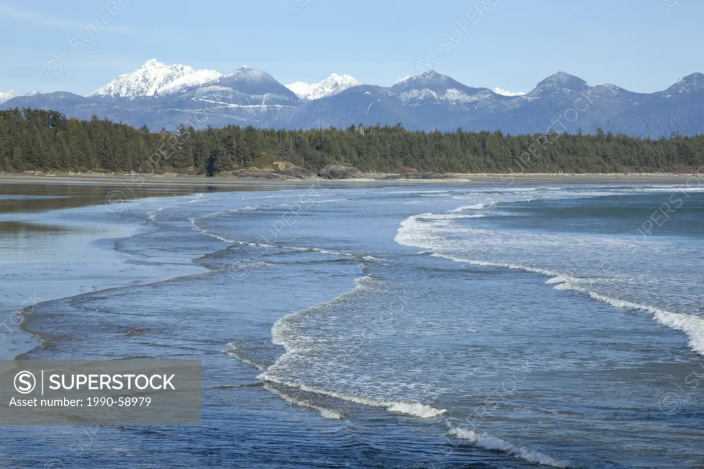 Long Beach, a surfer´s paradise, in Pacific Rim National Park near Tofino, British Columbia, Canada on Vancouver Island in Clayoquot Sound UNESCO Bios...