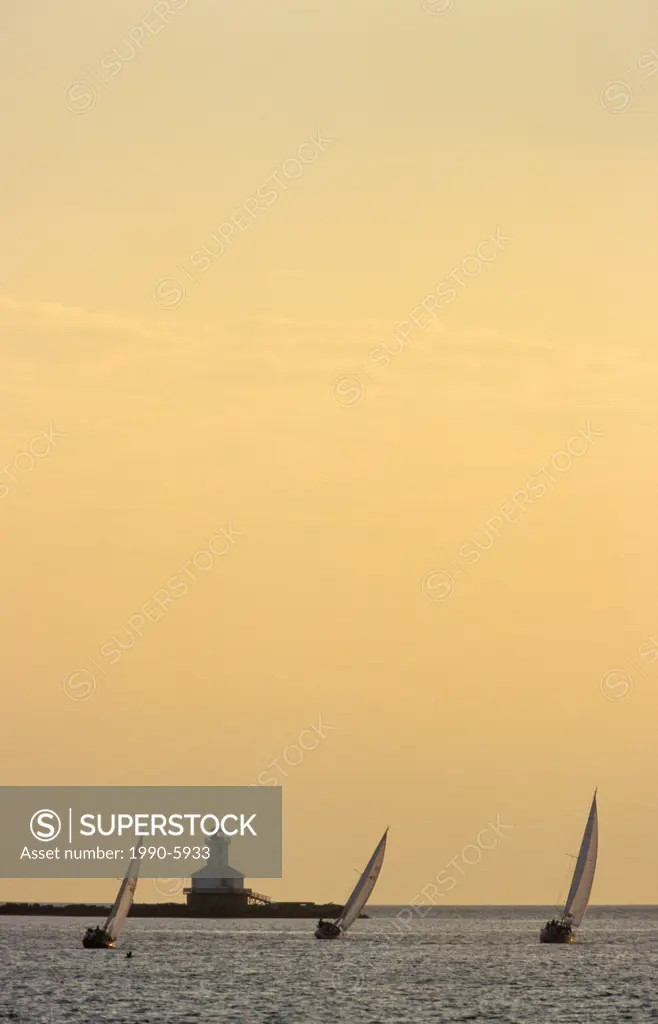 Sailboats racing off Schurman´s Point Lighthouse, Summerside, Prince Edward Island, Canada