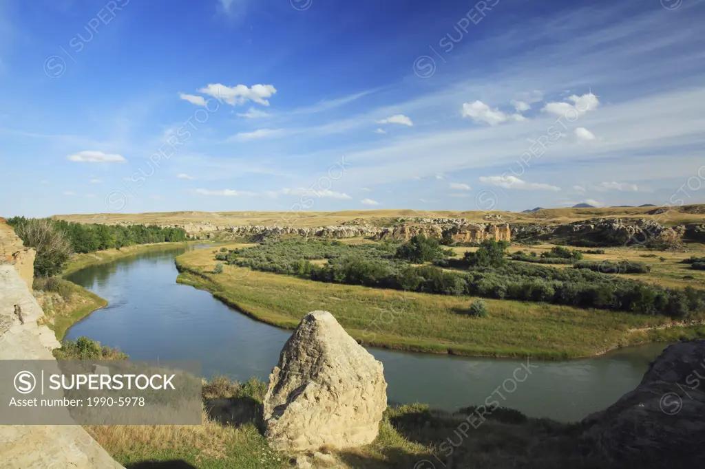 The Milk River in Writing-on-Stone Provincial Park, is one of the largest prairie protected areas in the Alberta Parks system and protects one of sout...