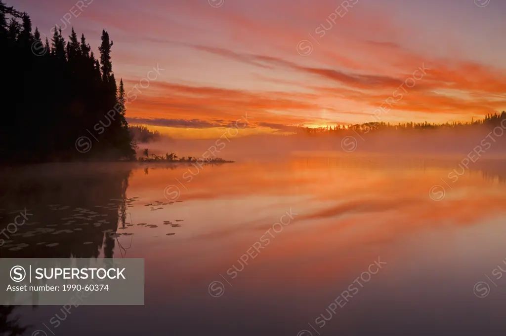 sunrise, Little Deer Lake, Lac La Ronge Provincial Park, Northern Saskatchewan, Canada