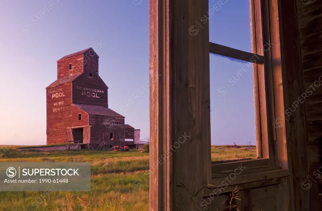 old grain elevator, abandoned/ghost town of Bents, Saskatchewan, Canada