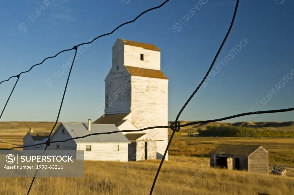 abandoned grain elevator, Thunder Creek, Saskatchewan, Canada
