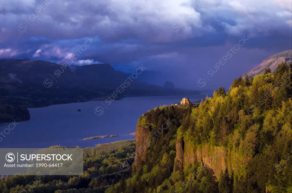 Storm light at Vista House atop Crown Point, along the historic Columbia River Gorge Scenic Highway, Oregon, USA.