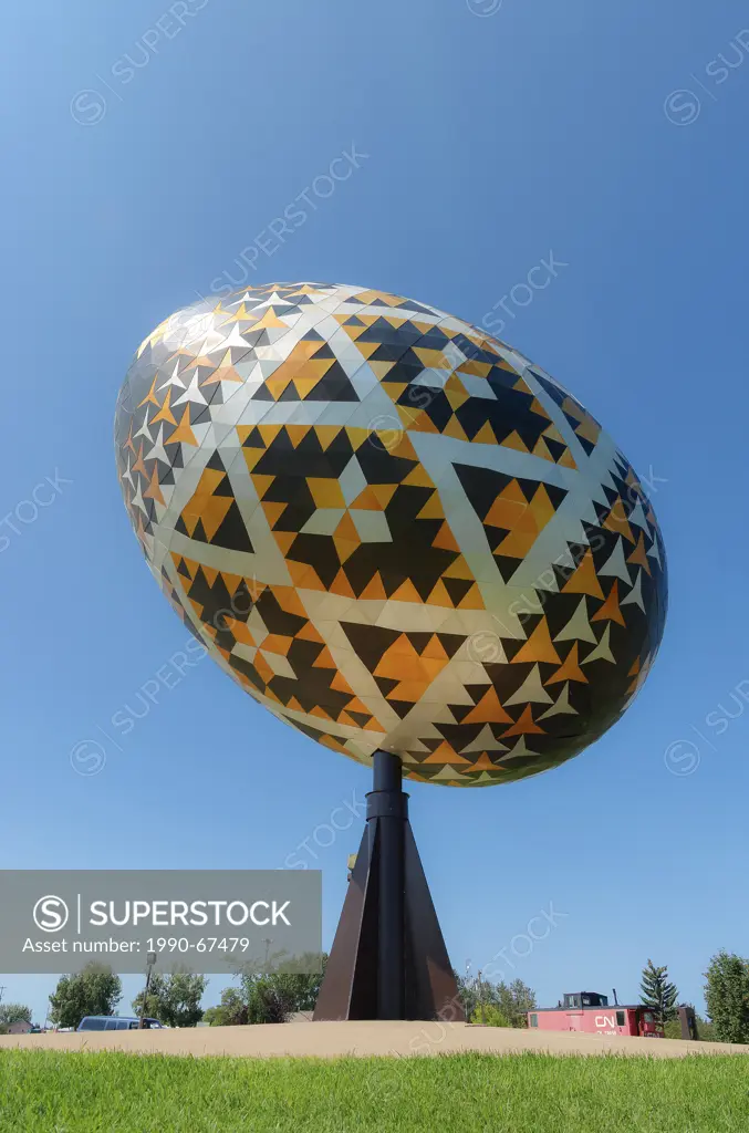 The Vegreville egg is a giant sculpture of a pysanka, a Ukrainian style Easter egg. It is the largest pysanka in the world. Vegreville, Alberta, Canad...