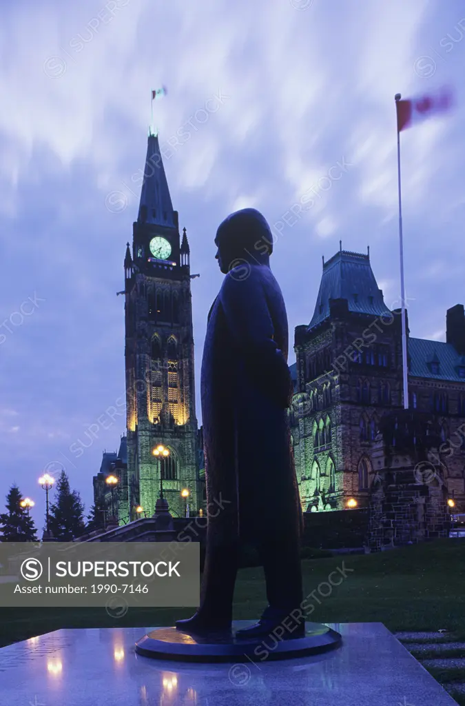 Mackenzie King statue, Parliament Buildings, Ottawa, Ontario, Canada